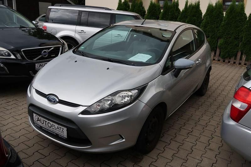 Silber Gebraucht 2009 Ford Fiesta Trend Kleinwagen | 1.950 € (Superpreis) - Bild 1/4