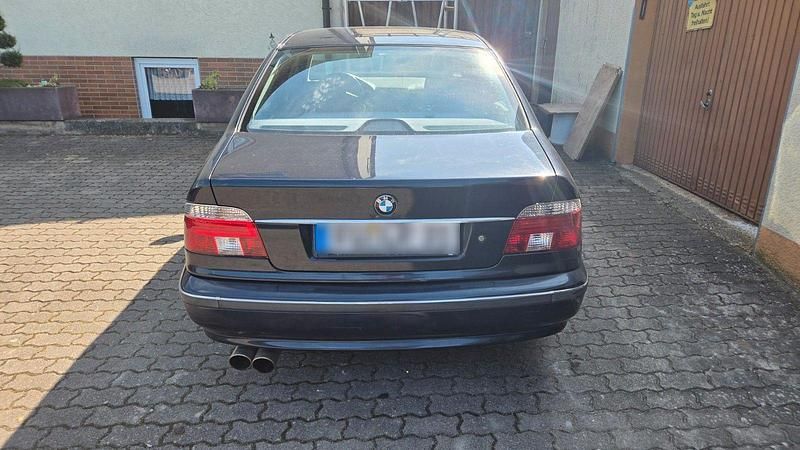 Gebraucht BMW 523 170 PS (125 kW) 1998 Blau Limousine