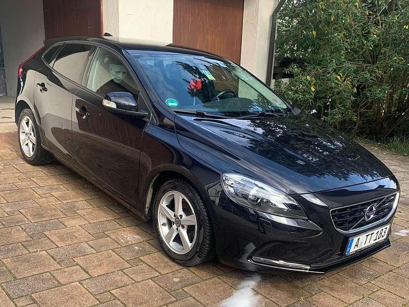 Gebraucht Volvo V40 120 PS (88 kW) 2014 Schwarz Kombi