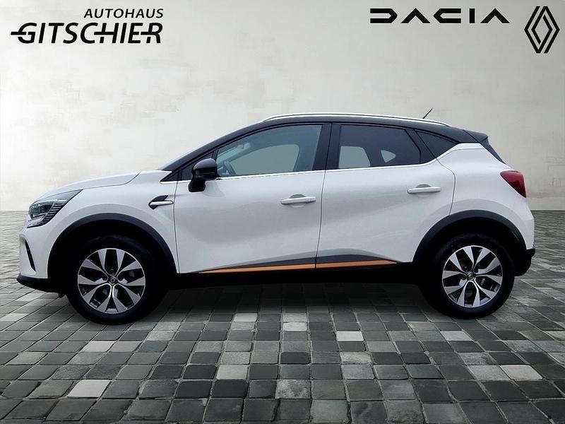 Gebraucht Renault Captur Intens 131 PS (96 kW) 2020 Alabasterweiß, dach schwarz SUV
