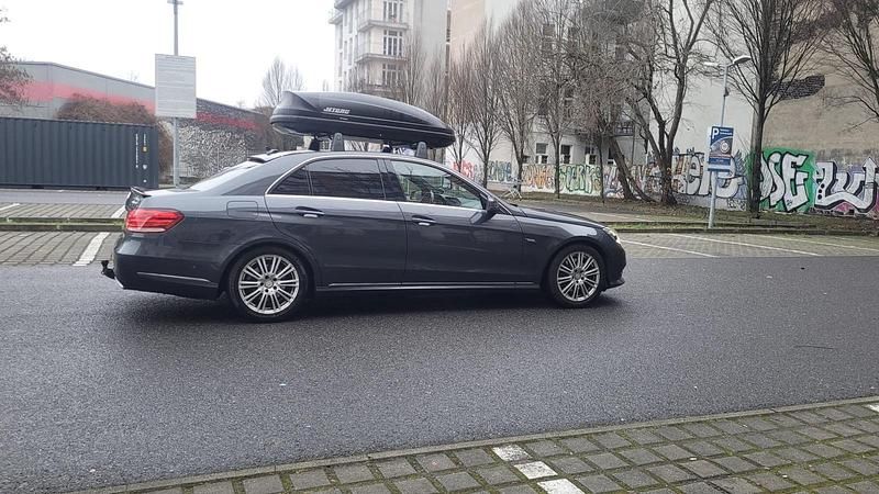 Gebraucht Mercedes E350 258 PS (189 kW) 2015 Andere farben Limousine