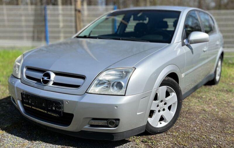 Silber Gebraucht 2003 Opel Signum Elegance Kombi | 2.999 € (Teuer) - Bild 1/4