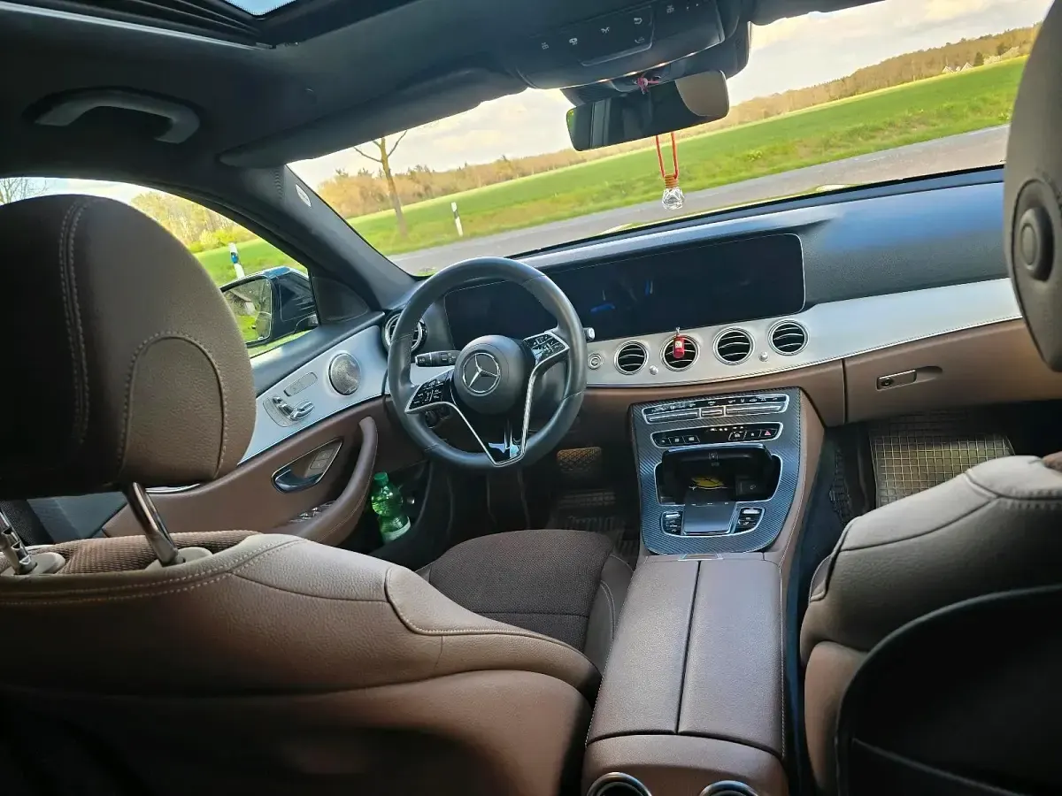 Gebraucht Mercedes E200 197 PS (144 kW) 2021 Schwarz Kombi
