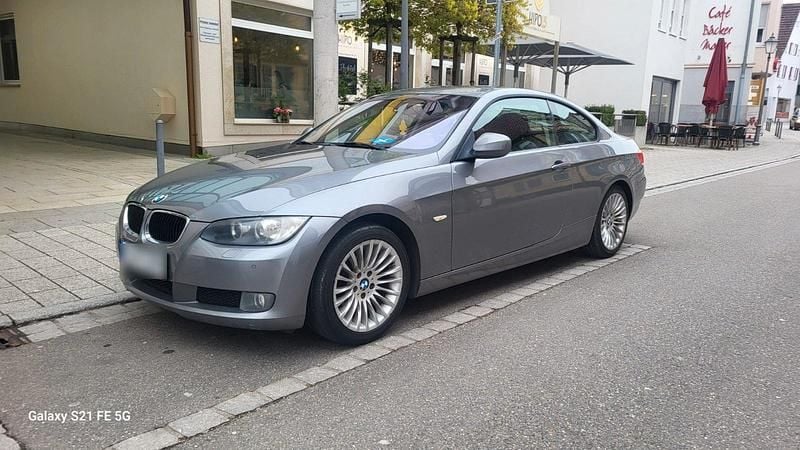 Second-hand BMW 320 170 CP (125 kW) 2009 Albastru Coupe