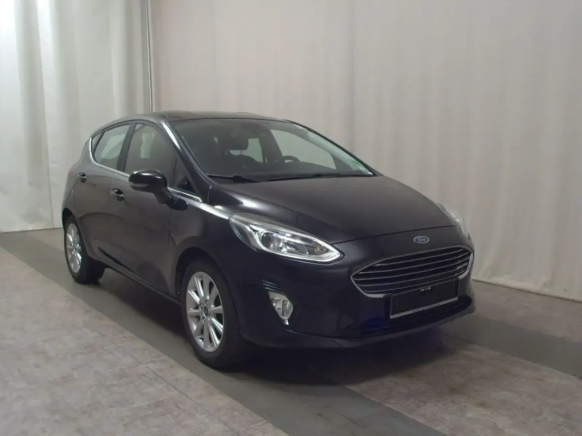 Gebraucht Ford Fiesta Titanium 125 PS (91 kW) 2019 Schwarz Kleinwagen