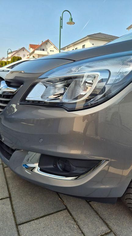 Gebraucht Opel Meriva Edition 120 PS (88 kW) 2015 Braun Van / Kleinbus