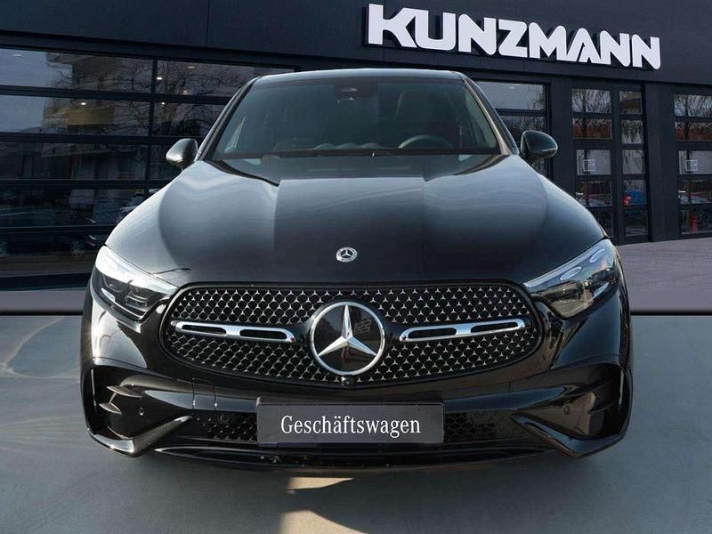 Gebraucht Mercedes GLC220 AMG 197 PS (144 kW) 2026 Obsidianschwarz metallic Coupé