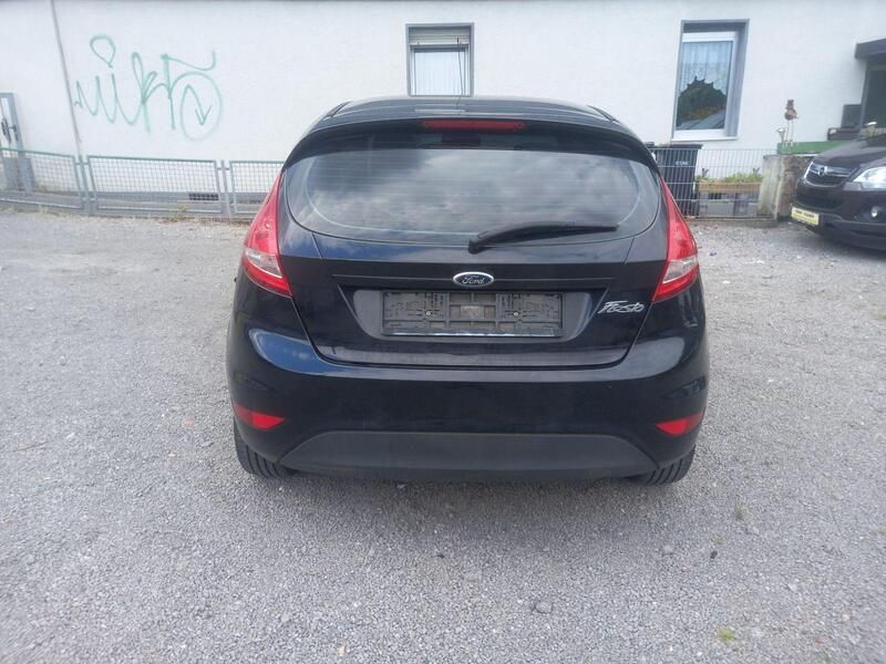 Gebraucht Ford Fiesta 82 PS (60 kW) 2012 Schwarz Kleinwagen