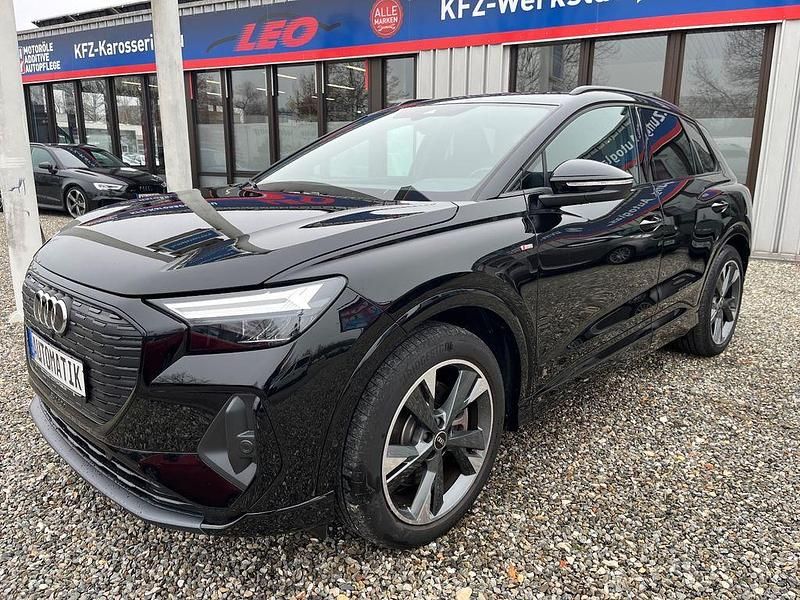 Gebraucht Audi Q4 e-tron Basis 150 kW (204 PS) 2022 Schwarz SUV