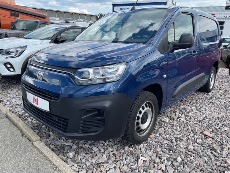 Gebraucht Fiat Doblò 102 PS (75 kW) 2023 Blau Van / Kleinbus