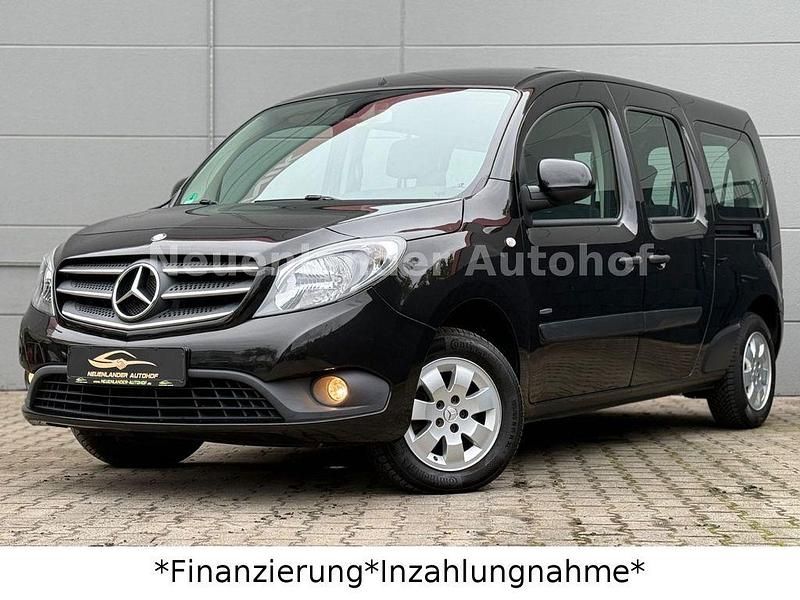 Schwarz Gebraucht 2015 Mercedes Citan 111 Van / Kleinbus | 12.990 € (Etwas zu teuer) - Bild 1/4