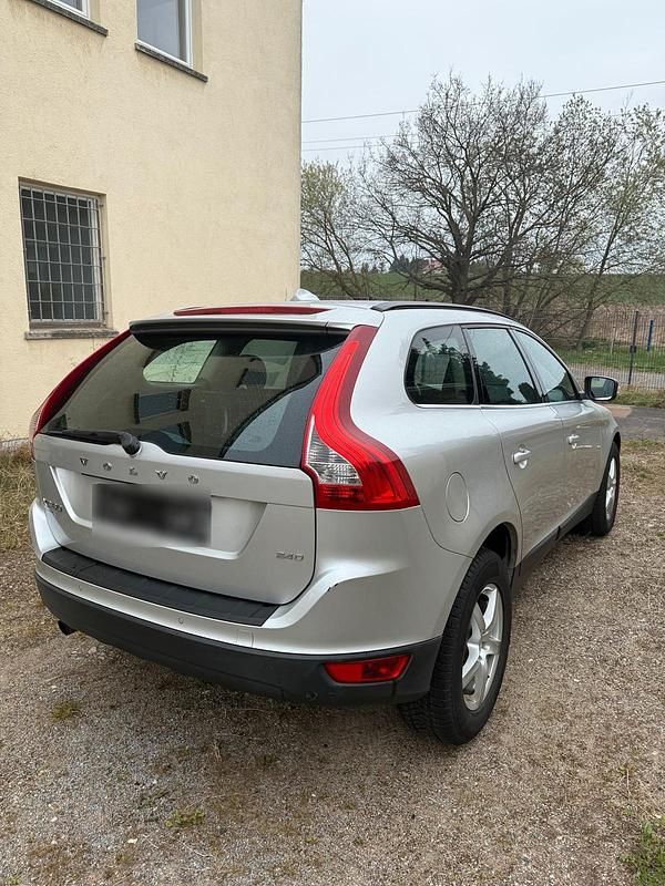 Gebraucht Volvo XC60 175 PS (128 kW) 2010 Silber SUV
