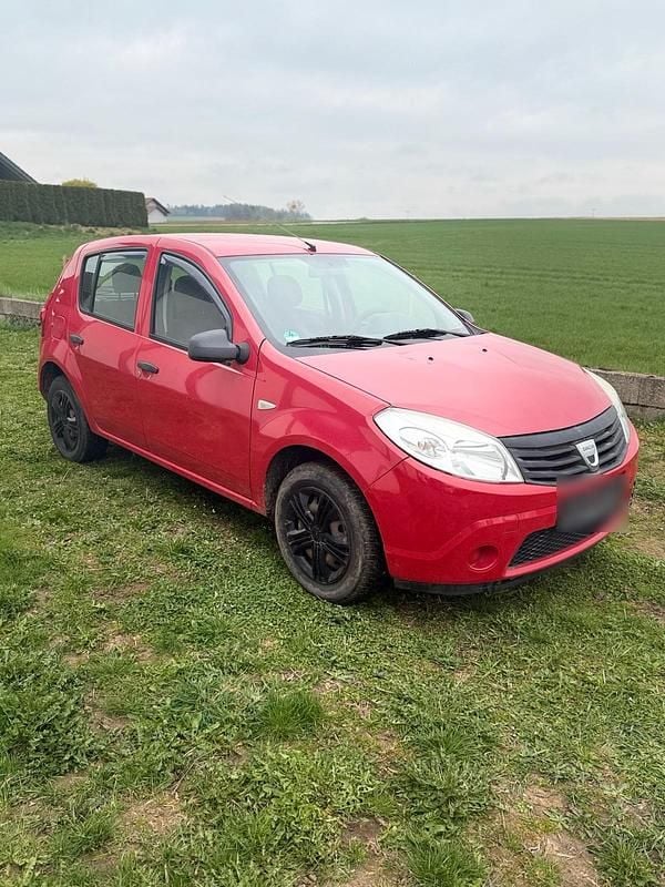 Gebraucht Dacia Sandero 75 PS (55 kW) 2009 Rot Kleinwagen
