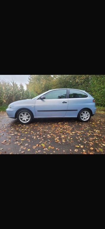 Gebraucht Seat Ibiza 75 PS (55 kW) 2010 Blau Limousine