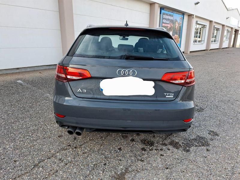 Gebraucht Audi A3 150 PS (110 kW) 2017 Grau Limousine