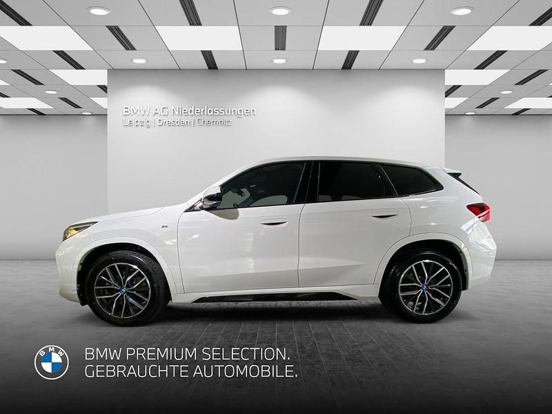 Gebraucht BMW iX1 M Sport 200 kW (272 PS) 2023 Weiß SUV