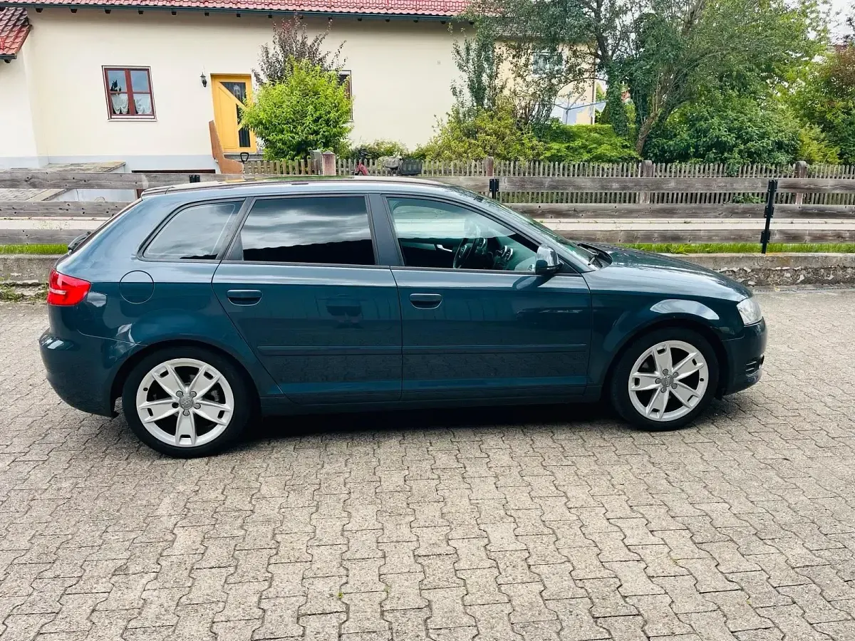 Gebraucht Audi A3 Sportback 160 PS (117 kW) 2009 Grau Kleinwagen