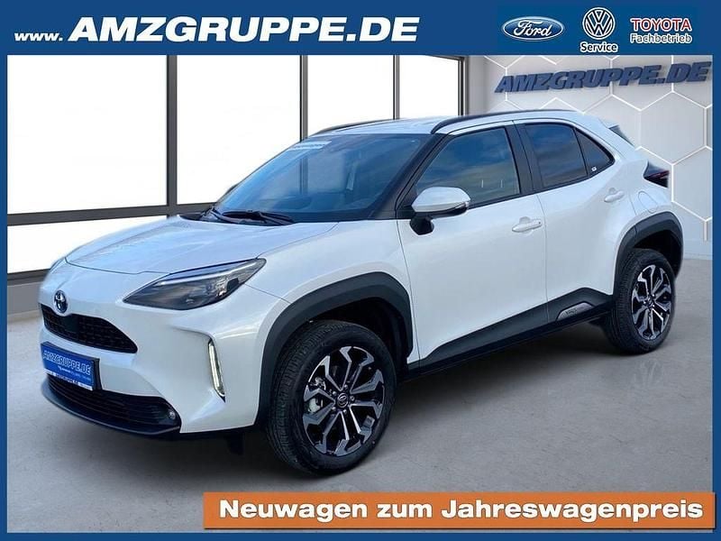 Weiß Gebraucht 2024 Toyota Yaris Cross SUV | 24.950 € (Fairer Preis) - Bild 1/4