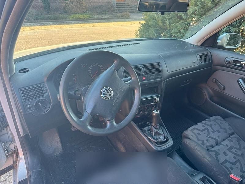 Gebraucht VW Golf IV 101 PS (74 kW) 1999 Grau Kleinwagen