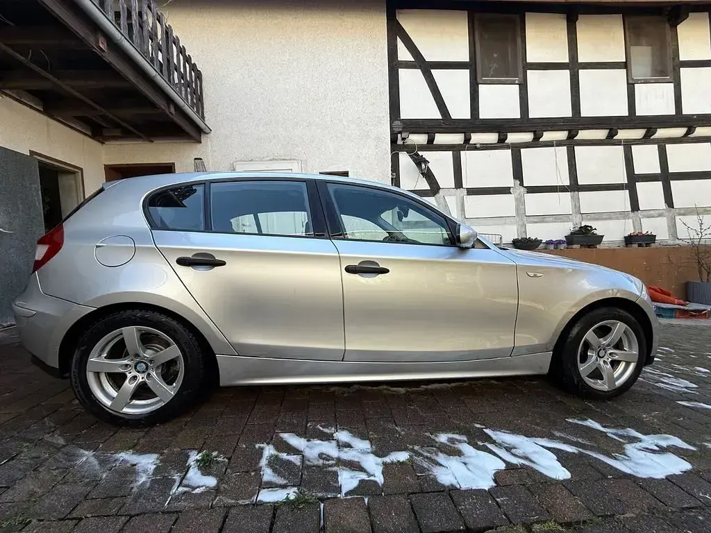 Gebraucht BMW 116 116 PS (85 kW) 2005 Silber Kleinwagen