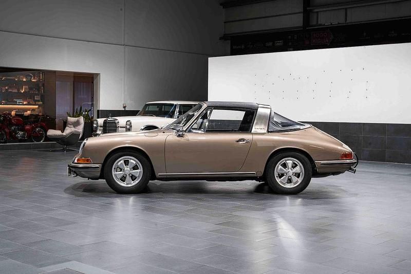 Gebraucht Porsche 911S 160 PS (117 kW) 1967 Grau Cabrio