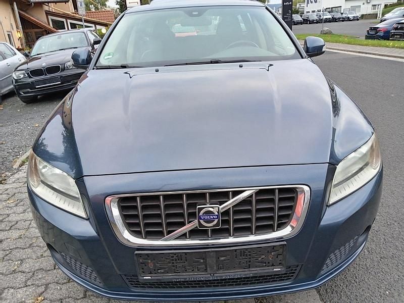 Blau Gebraucht 2009 Volvo V70 Kombi | 2.680 € - Bild 1/4
