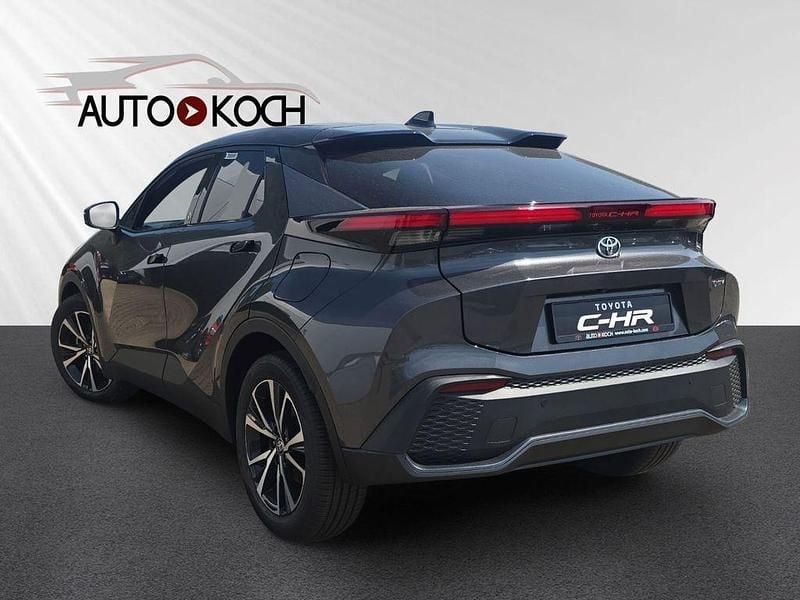 Gebraucht Toyota C-HR Team 140 PS (102 kW) 2024 Grau SUV