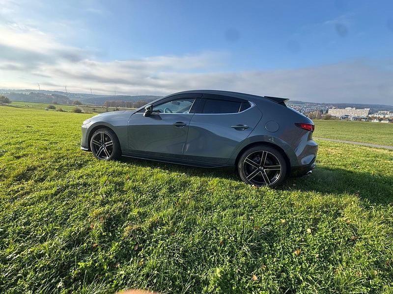 Andere farben Gebraucht 2021 Mazda 3 Inclusive Limousine | 17.999 € - Bild 1/4