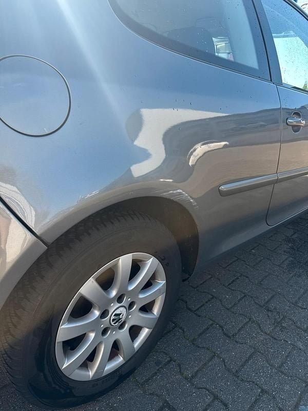 Second-hand VW Golf 116 CP (85 kW) 2006 Gri Coupe