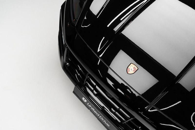 Gebraucht Porsche Cayenne GTS 500 PS (367 kW) 2024 Schwarz SUV