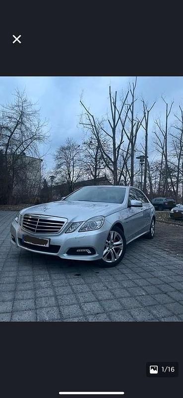 Gebraucht 2010 Mercedes E250 Avantgarde Limousine | 13.000 € (Fairer Preis) - Bild 1/4