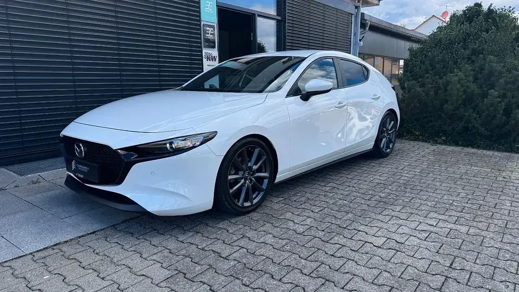 Gebraucht Mazda 3 Basis 150 PS (110 kW) 2021 Weiß Limousine