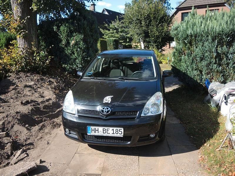 Schwarz Gebraucht 2005 Toyota Corolla Verso Van / Kleinbus | 3.850 € (Guter Preis) - Bild 1/4