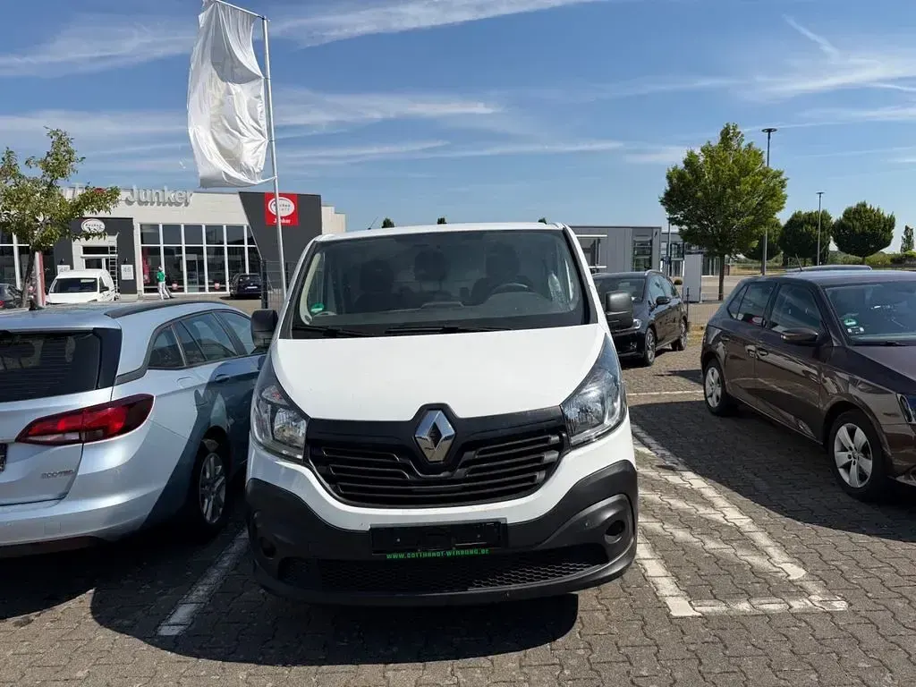Gebraucht Renault Trafic Komfort 95 PS (69 kW) 2018 Weiß Van / Kleinbus