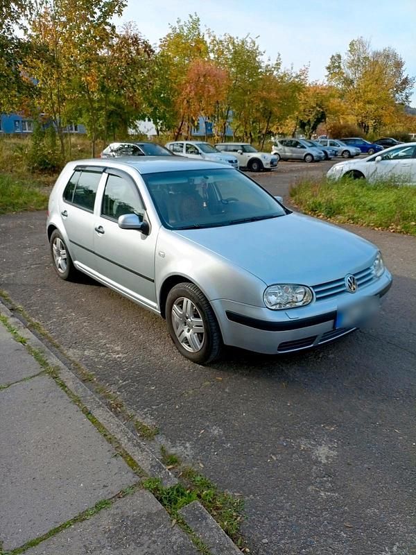Gebraucht VW Golf IV 101 PS (74 kW) 2002 Silber Limousine