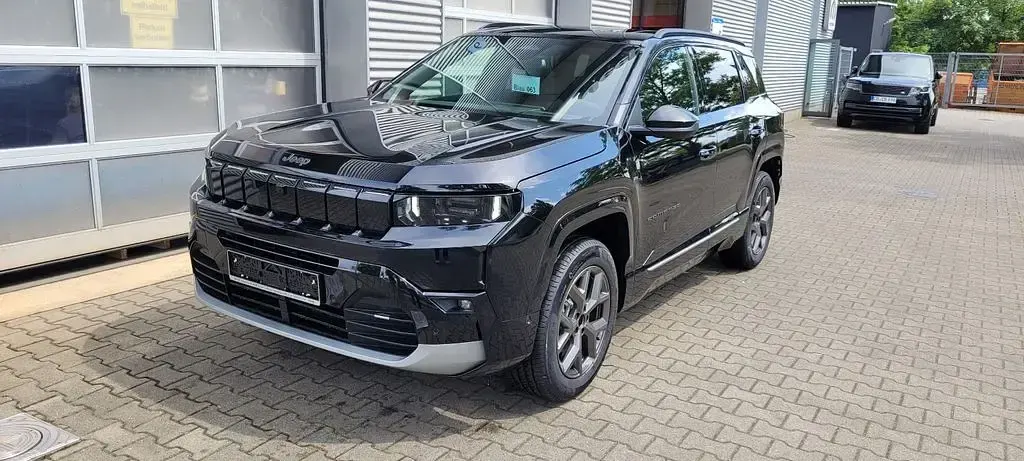 Neu Jeep Compass 145 PS (106 kW) 2026 Schwarz SUV