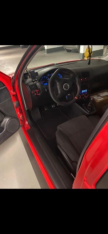 Gebraucht VW Golf IV GTI 101 PS (74 kW) 1998 Rot Kleinwagen