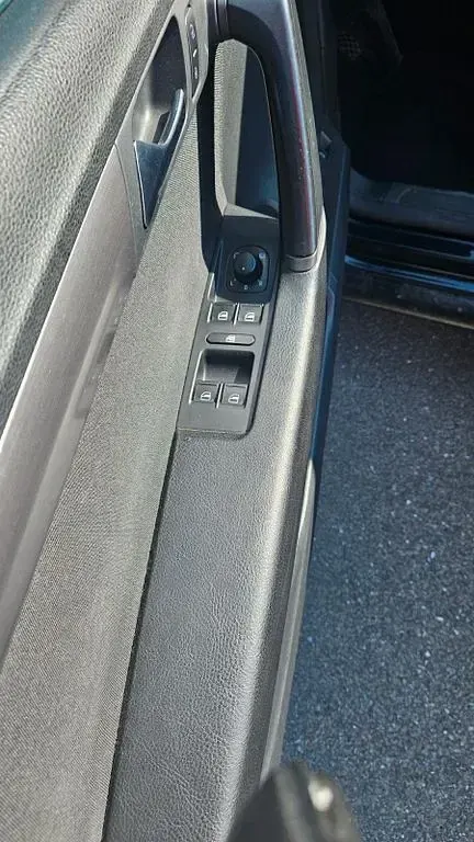 Gebraucht VW Passat 160 PS (117 kW) 2011 Schwarz Limousine
