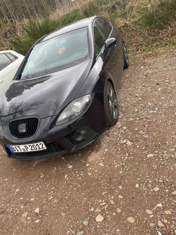 Schwarz Gebraucht 2009 Seat Leon FR Limousine | 2.000 € (Superpreis) - Bild 1/4