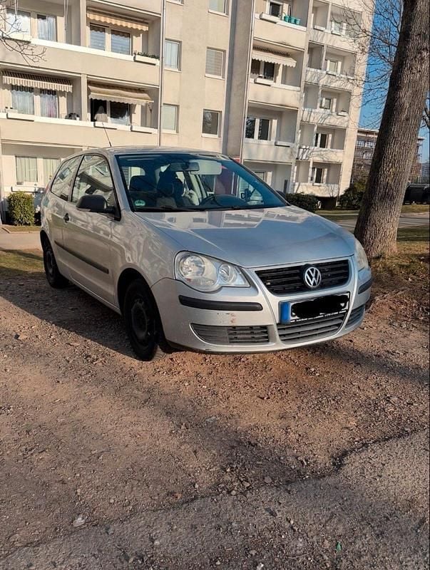Gebraucht VW Polo 60 PS (44 kW) 2009 Silber Kleinwagen