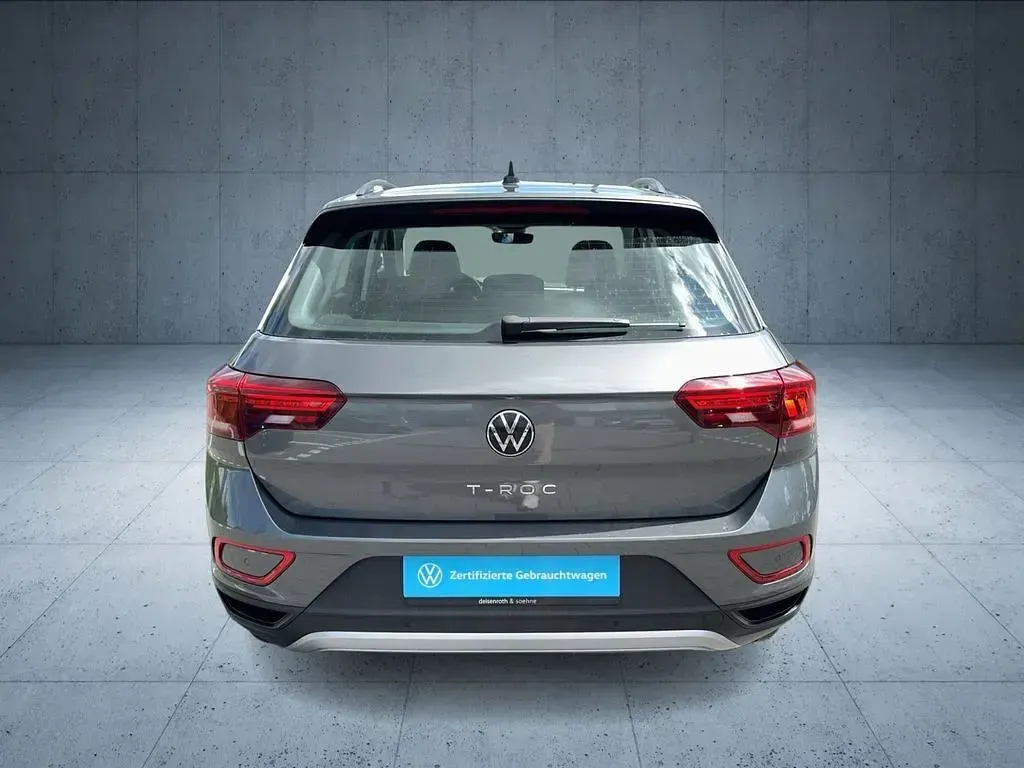 Gebraucht VW T-Roc Life 150 PS (110 kW) 2024 Indiumgrau metallic SUV