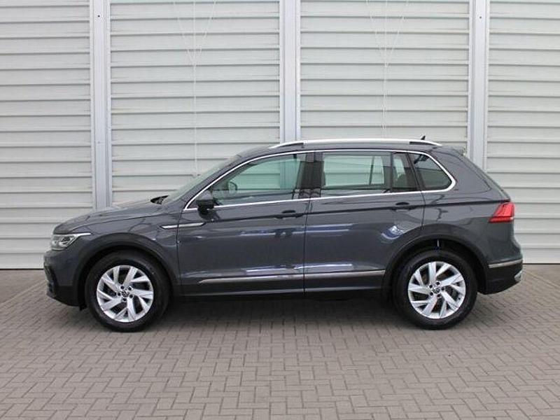 Gebraucht VW Tiguan Elegance 150 PS (110 kW) 2021 Grau SUV