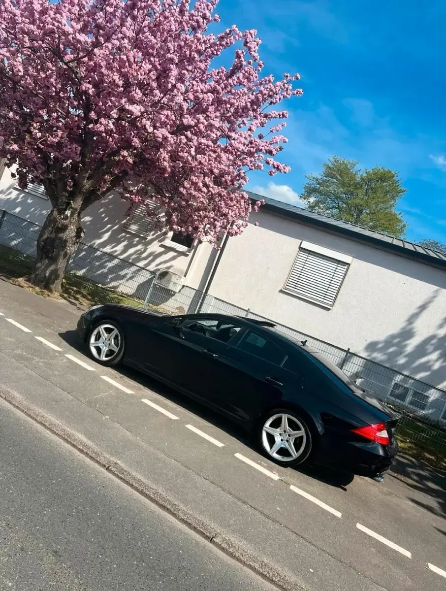 Gebraucht Mercedes CLS500 AMG line 388 PS (285 kW) 2009 Schwarz Coupé