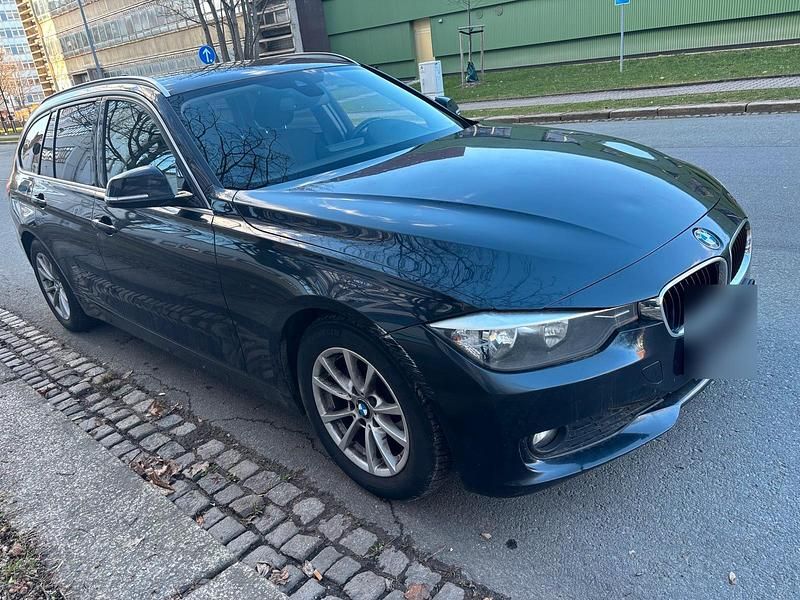 Gebraucht BMW 316 116 PS (85 kW) 2013 Schwarz Kombi