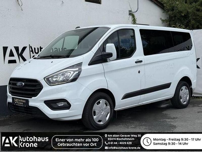 Weiß Gebraucht 2020 Ford Transit Custom Trend Van / Kleinbus | 21.990 € (Fairer Preis) - Bild 1/4