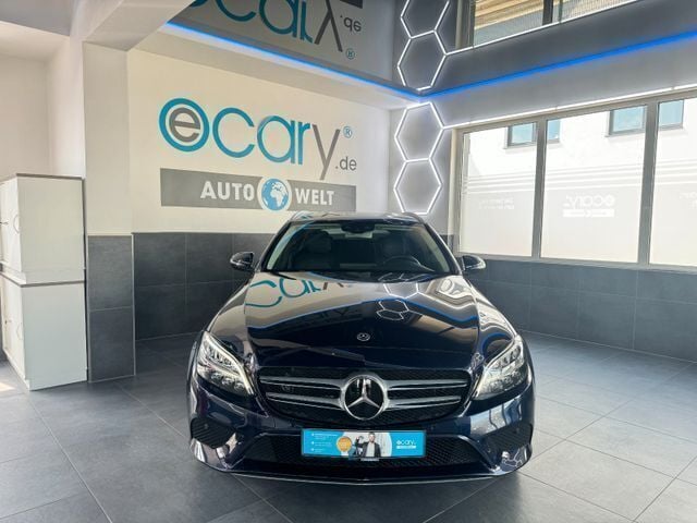 Cavansitblau metalliclack Gebraucht 2019 Mercedes C300 Avantgarde Kombi | 27.395 € (Superpreis) - Bild 1/4