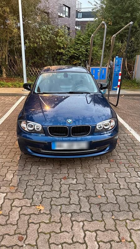 Blau Gebraucht 2010 BMW 118 Coupé Coupé | 5.800 € (Fairer Preis) - Bild 1/4