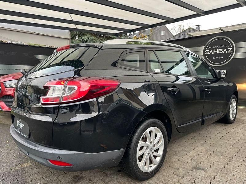 Usata Renault Mégane III Initiale Paris 110 CV (80 kW) 2014 Nero Berlina