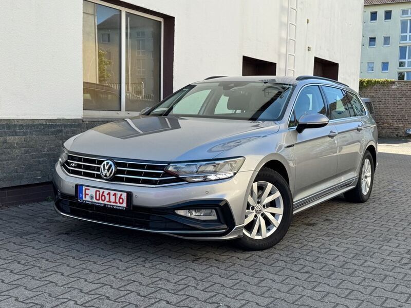 Silber Gebraucht 2020 VW Passat R-line Kombi | 16.599 € (Guter Preis) - Bild 1/4