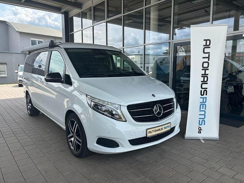 Bergkristallweiß metallic Gebraucht 2018 Mercedes V250 Edition Van / Kleinbus | 47.000 € - Bild 1/4